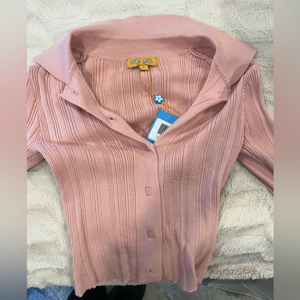 Vrg grl pink long sleeve cropped sweater